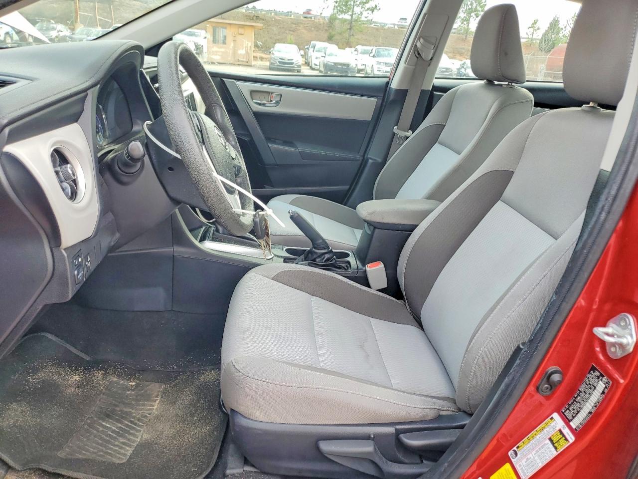 2019 TOYOTA COROLLA LE photo 13
