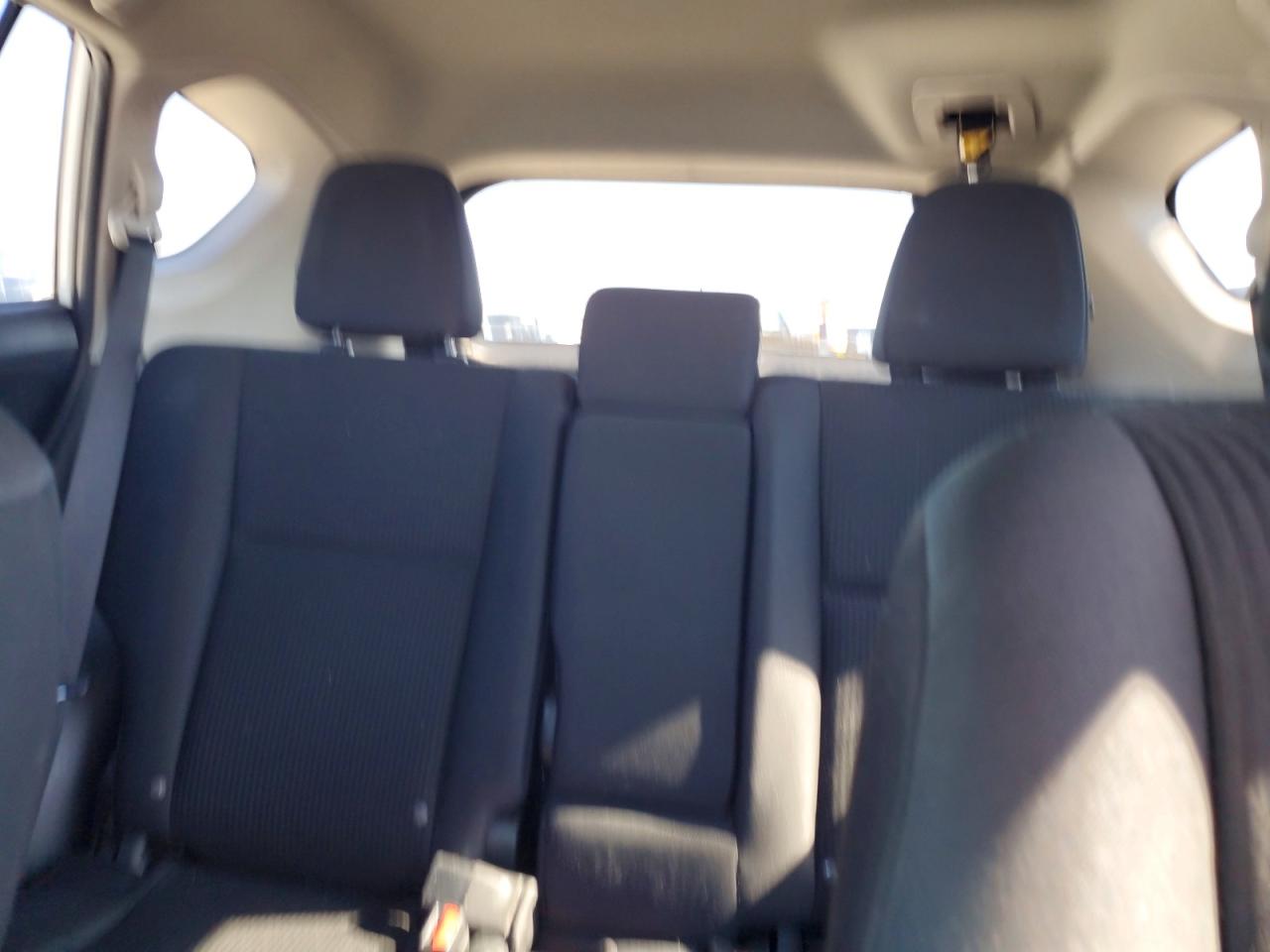 2017 TOYOTA RAV4 LE photo 28