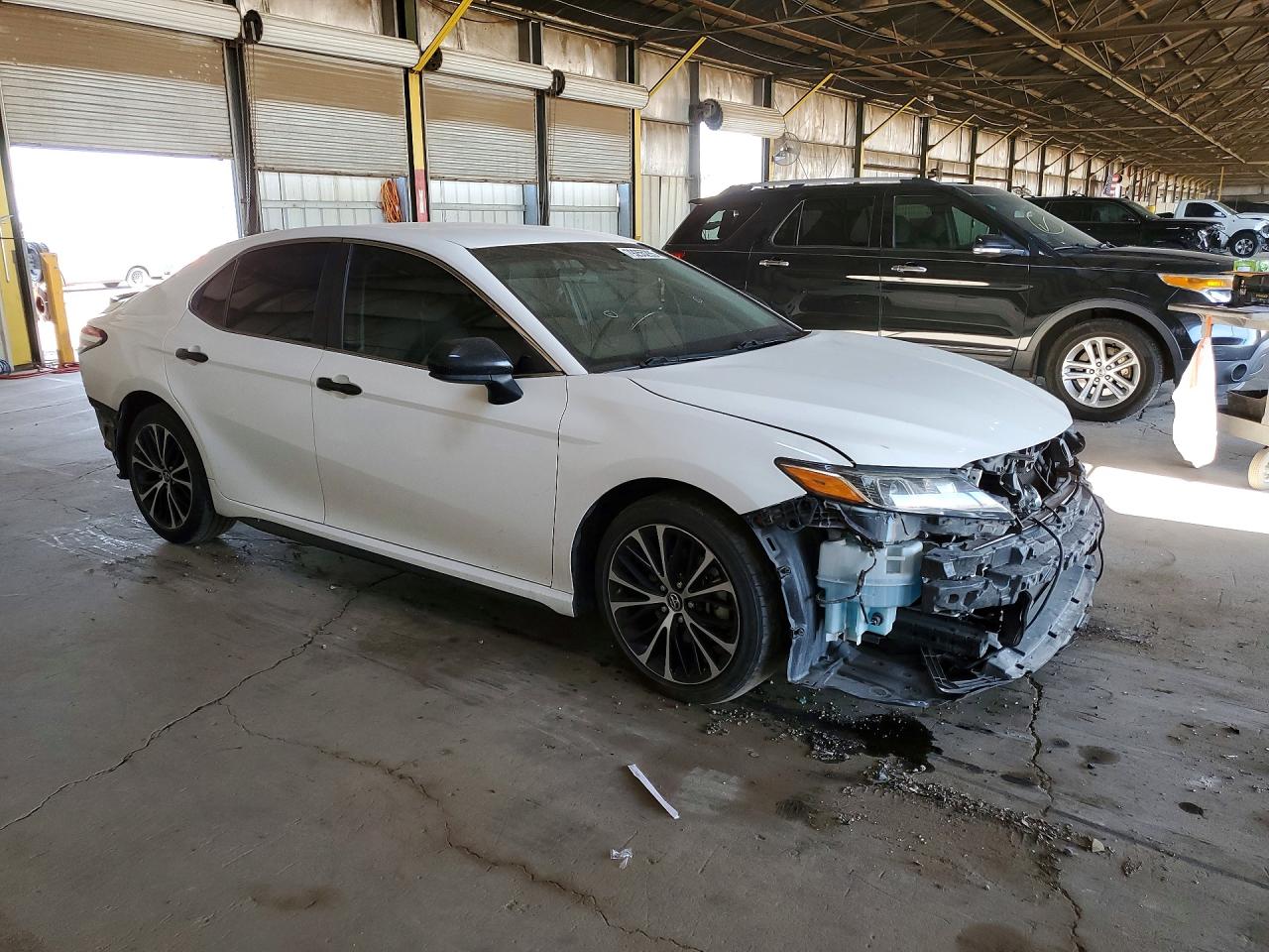 2018 TOYOTA CAMRY SE photo 7