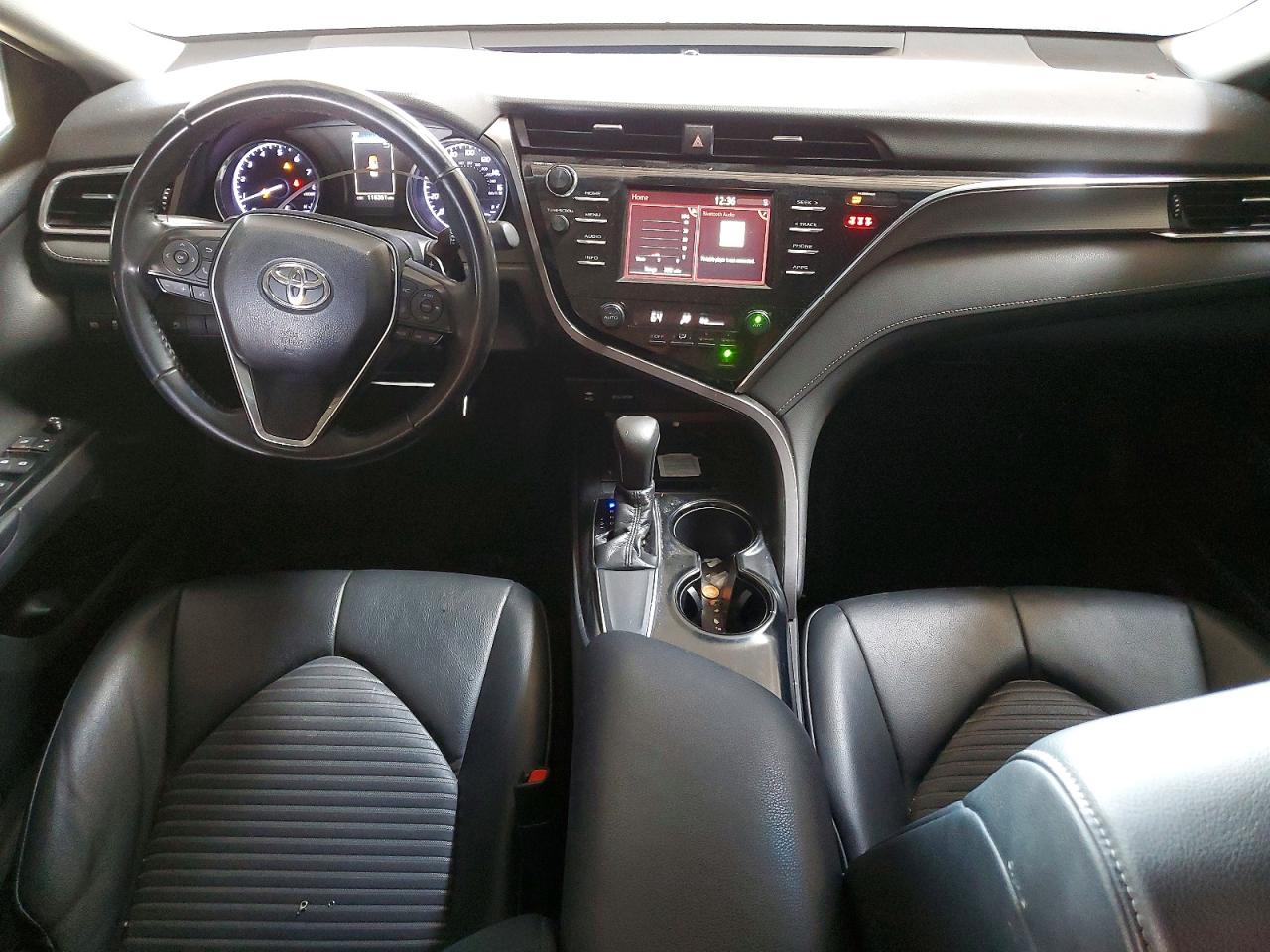 2018 TOYOTA CAMRY SE photo 15