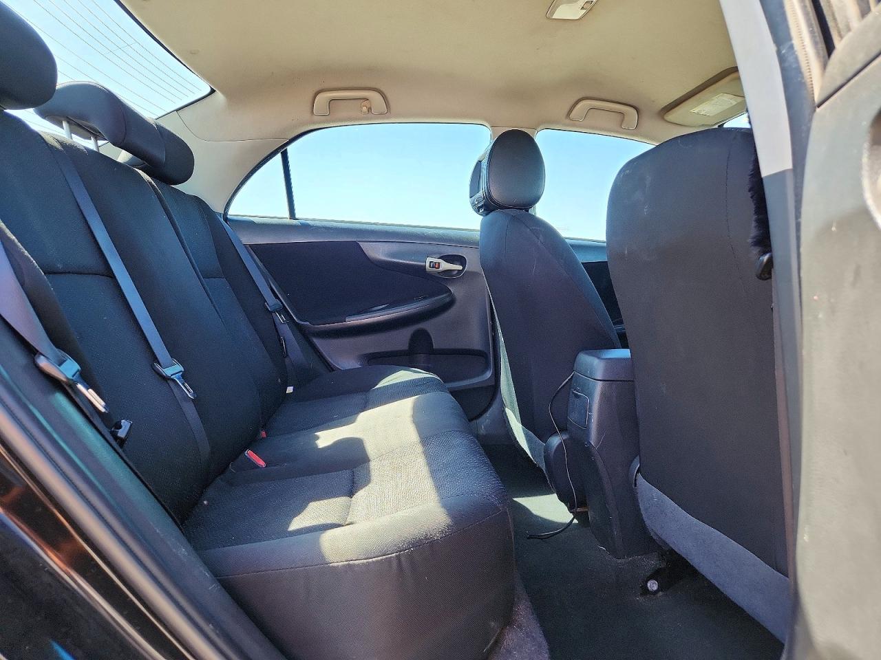 2009 TOYOTA COROLLA S photo 19