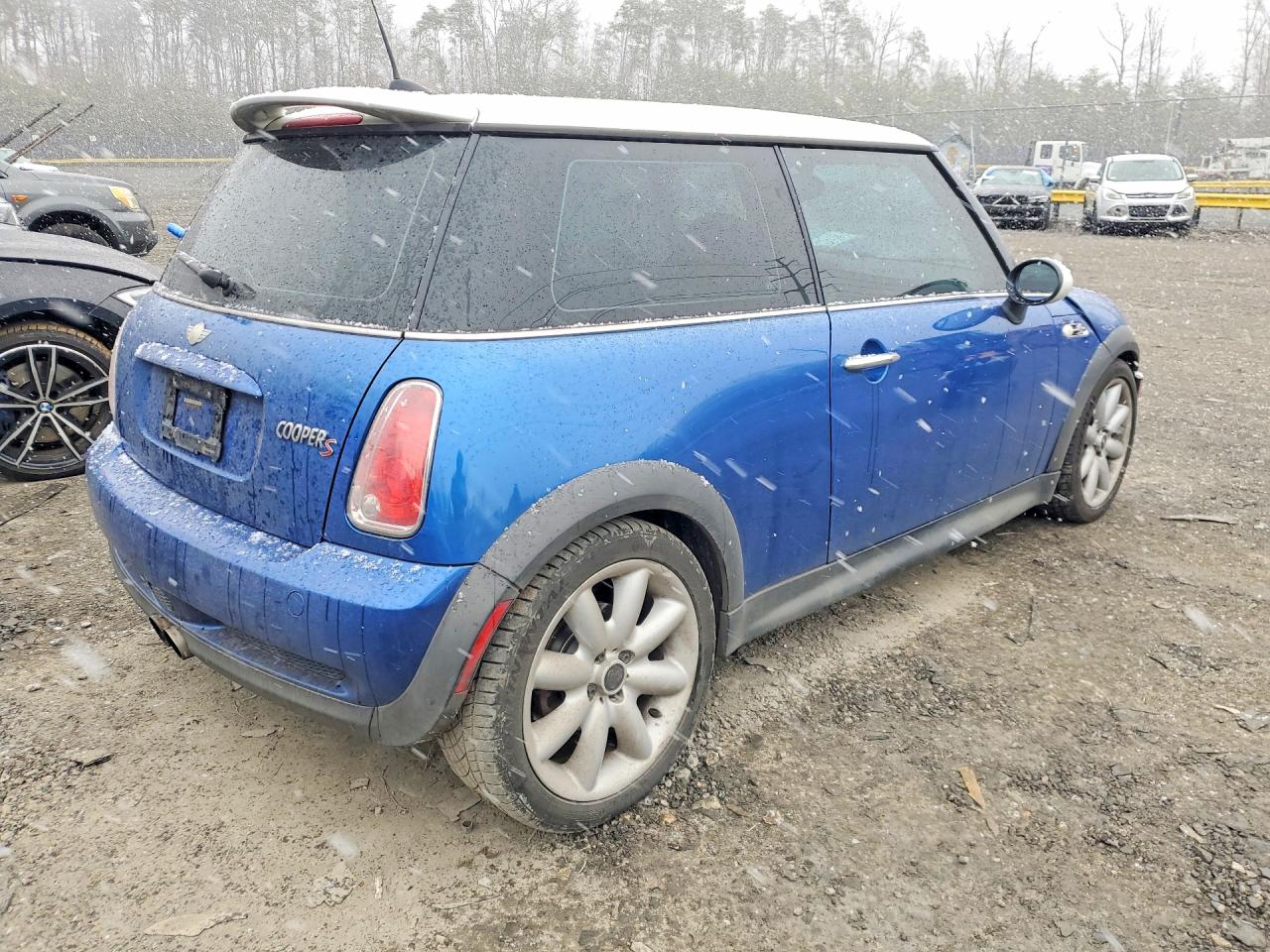 2006 MINI COOPER S photo 3