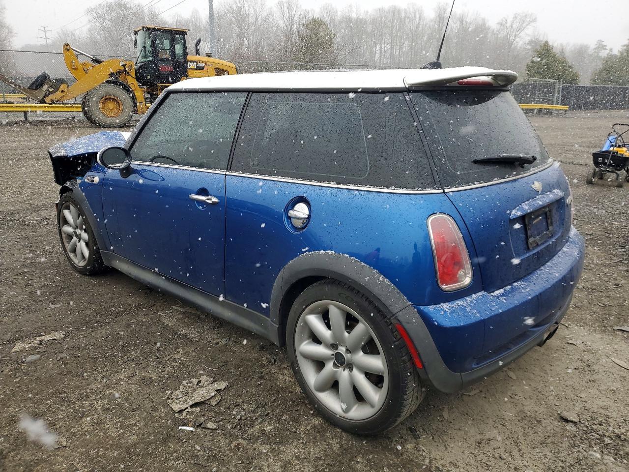 2006 MINI COOPER S photo 2