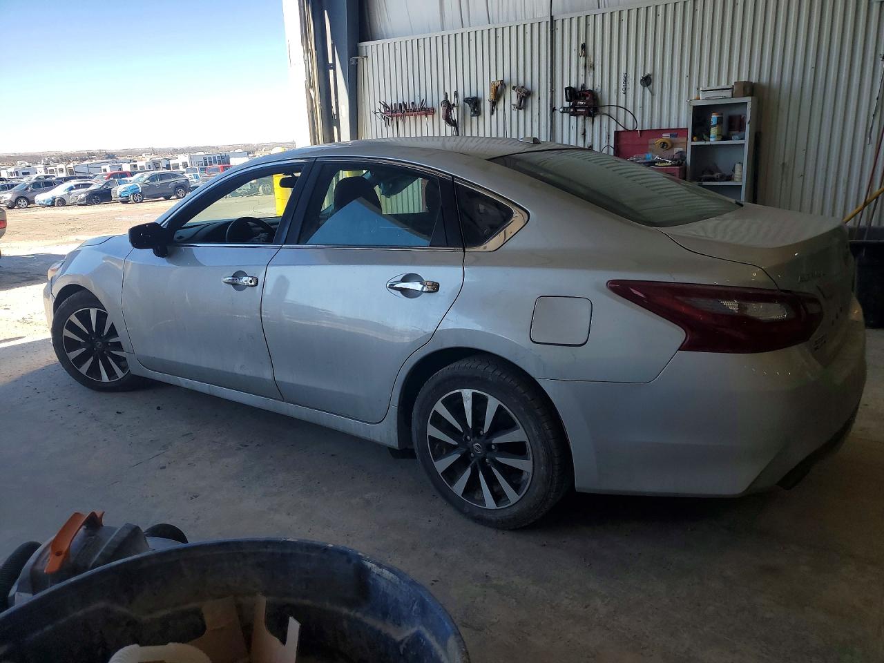 2018 NISSAN ALTIMA photo 4