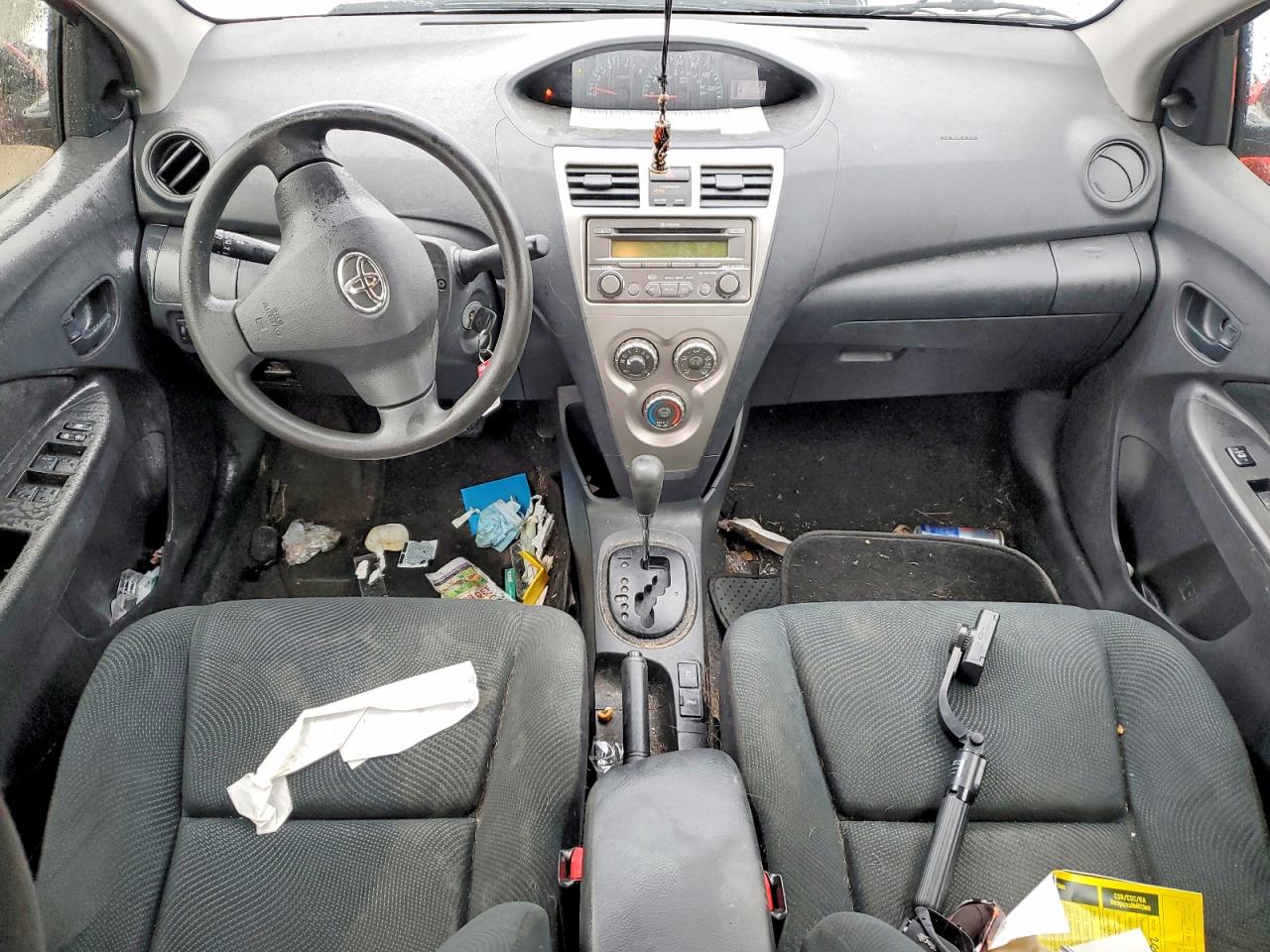 2012 TOYOTA YARIS FLEET photo 15