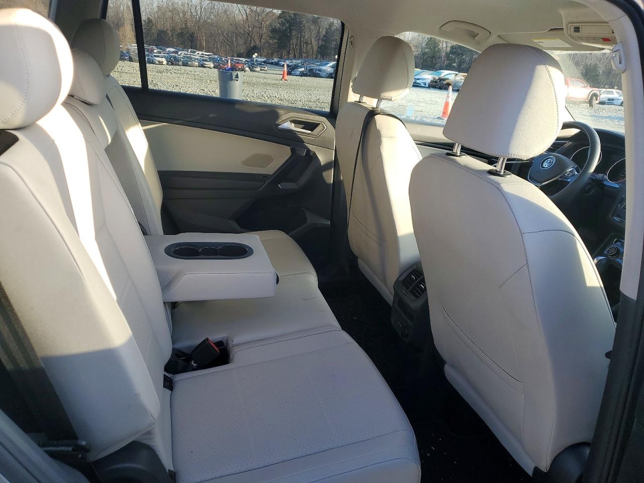 2021 VOLKSWAGEN TIGUAN photo 21