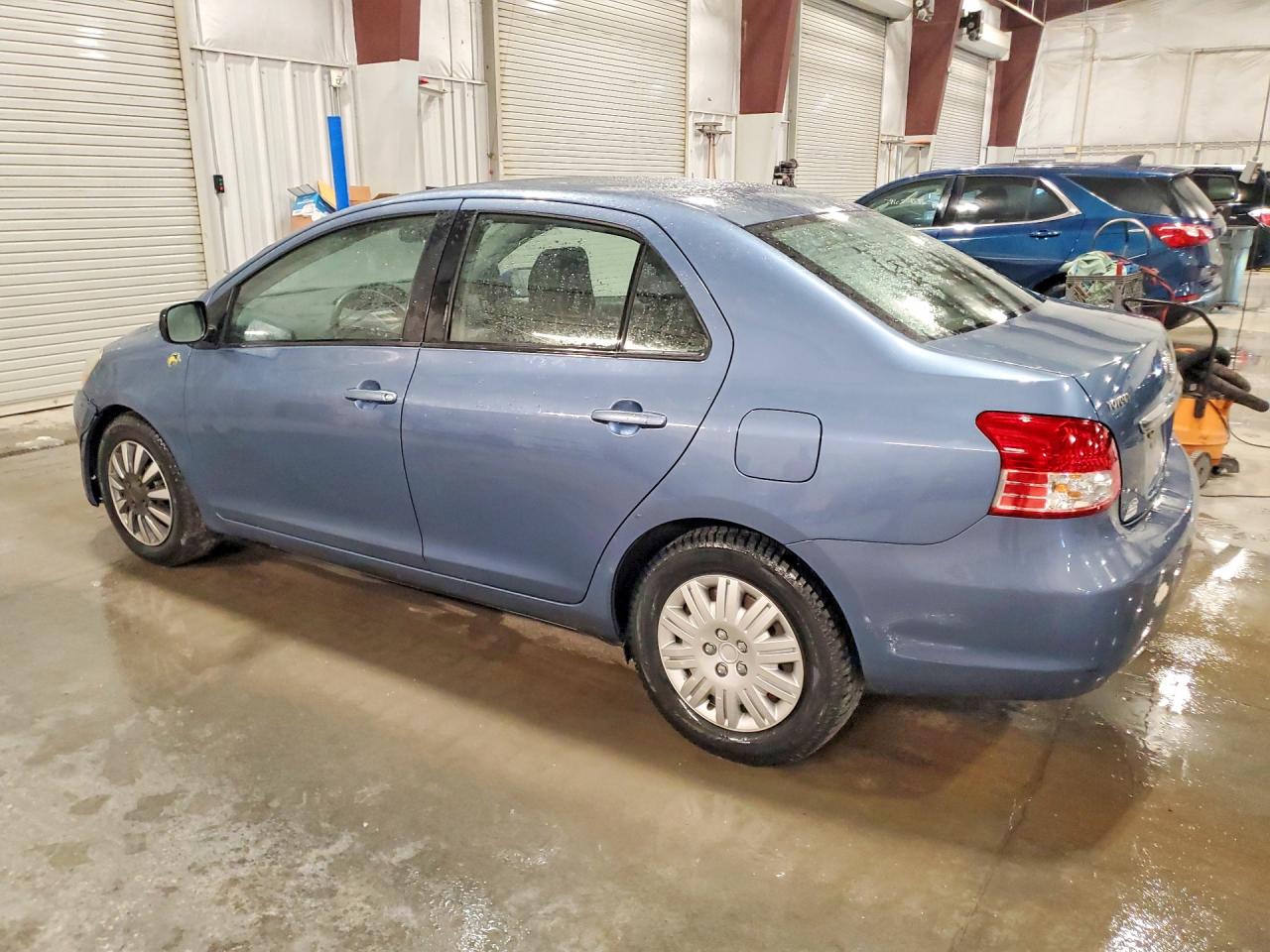 2009 TOYOTA YARIS BASE photo 2