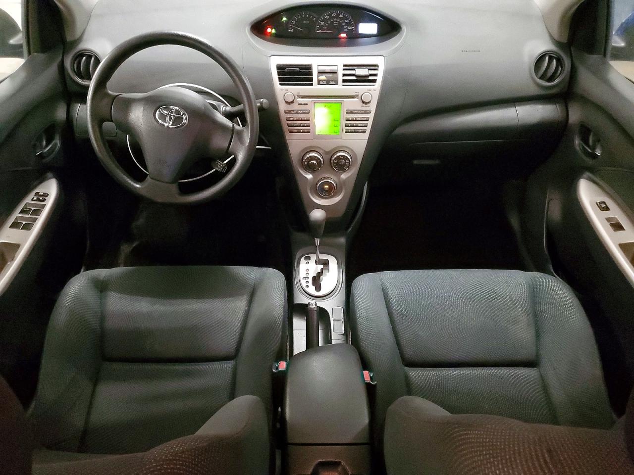 2009 TOYOTA YARIS BASE photo 8