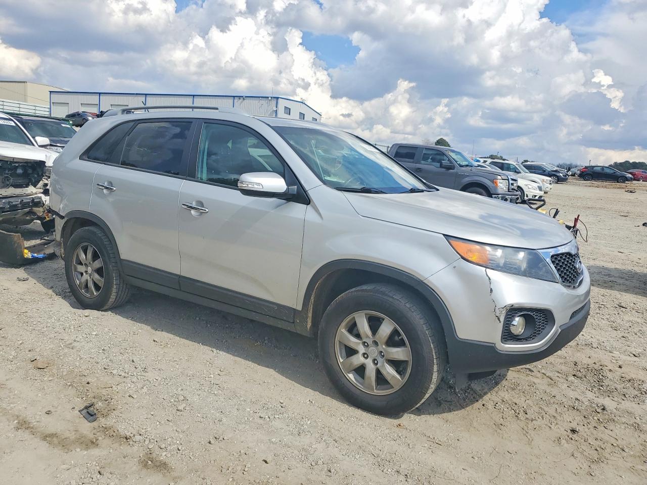 2011 KIA SORENTO LX photo 4