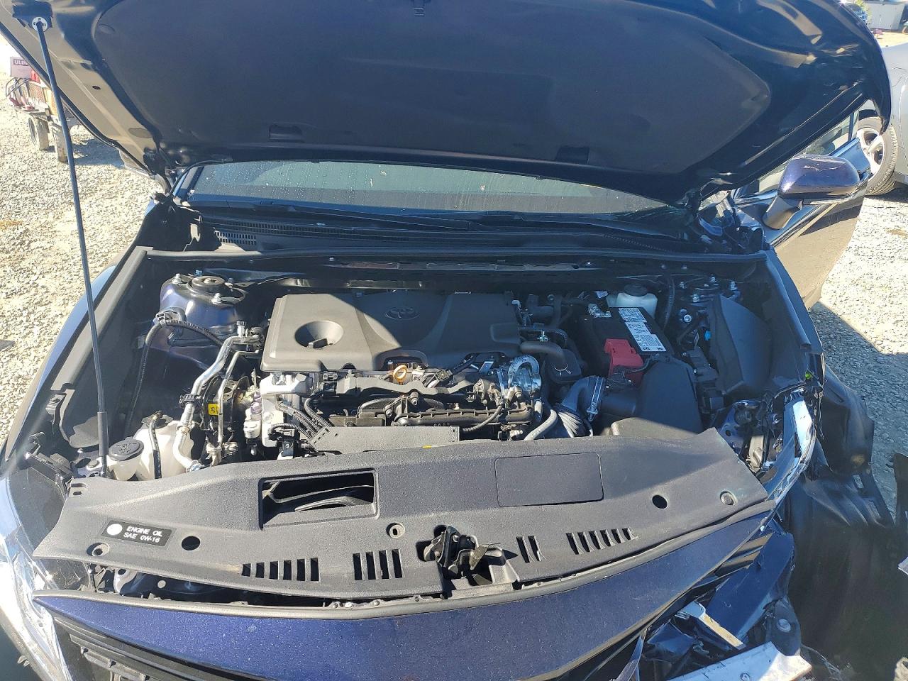 2021 TOYOTA CAMRY XLE photo 21