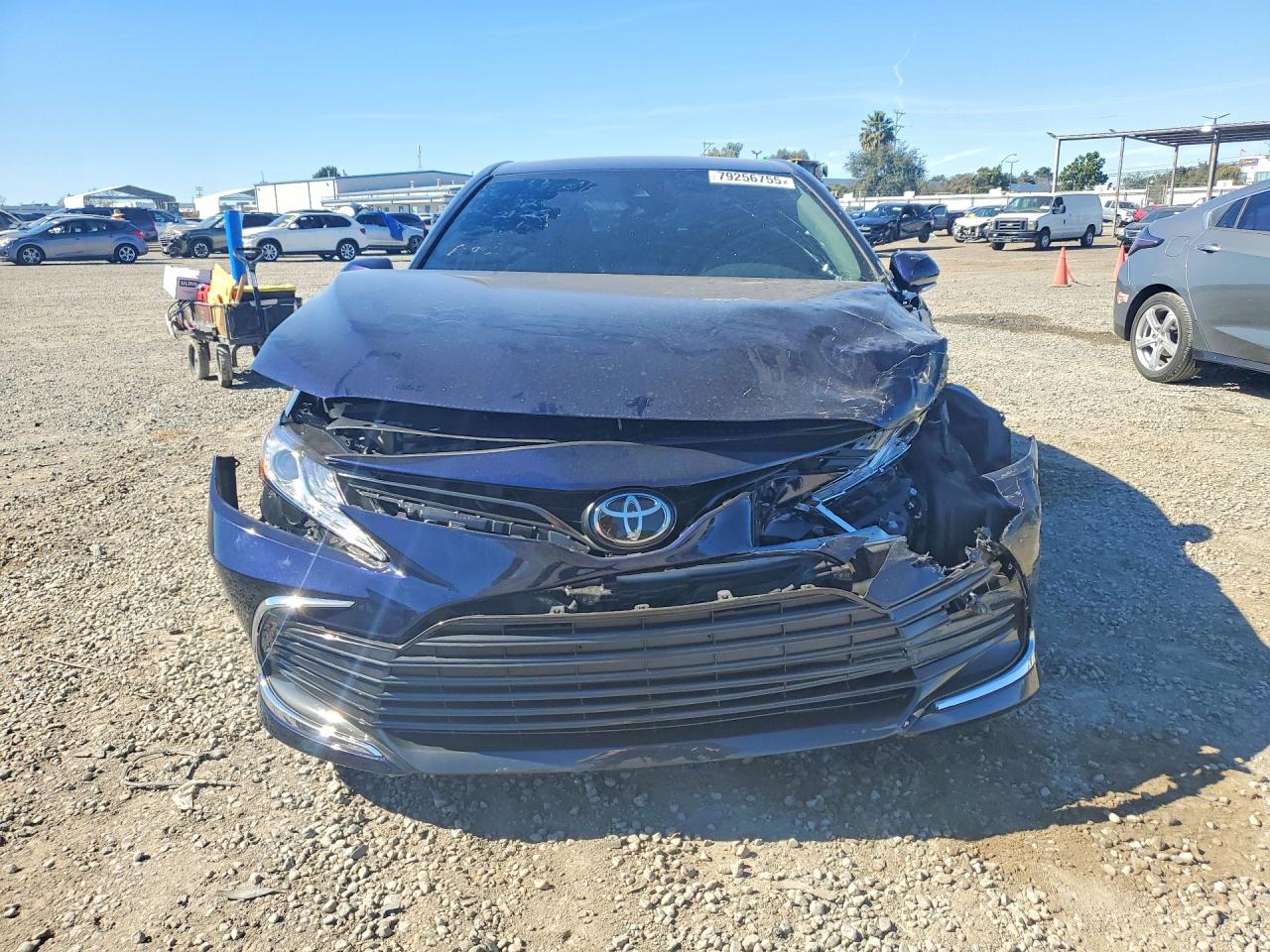 2021 TOYOTA CAMRY XLE photo 9