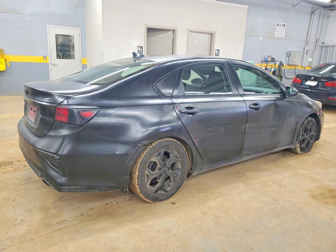 2019 KIA FORTE LXS photo 3