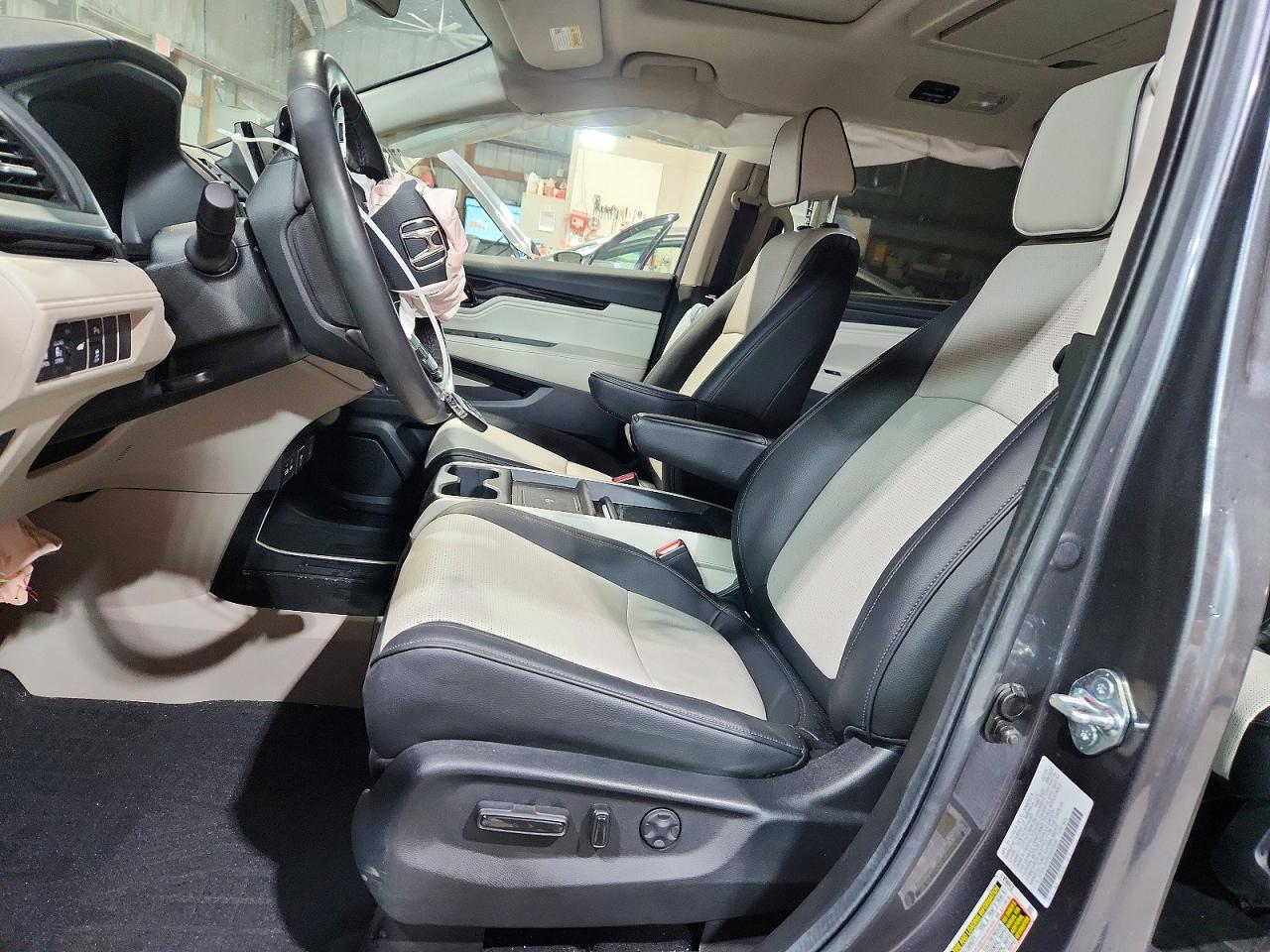 2025 HONDA ODYSSEY ELITE photo 13