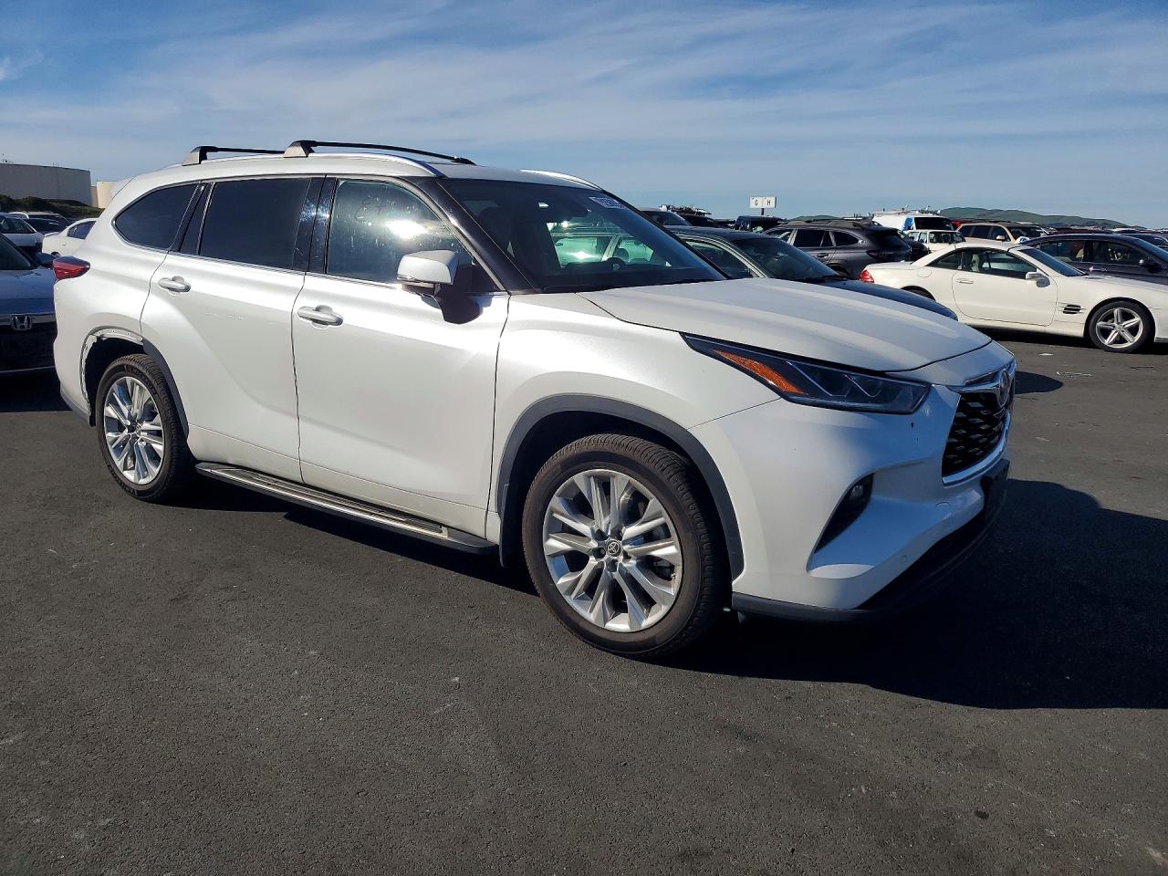 2022 TOYOTA HIGHLANDER LIMITED photo 7