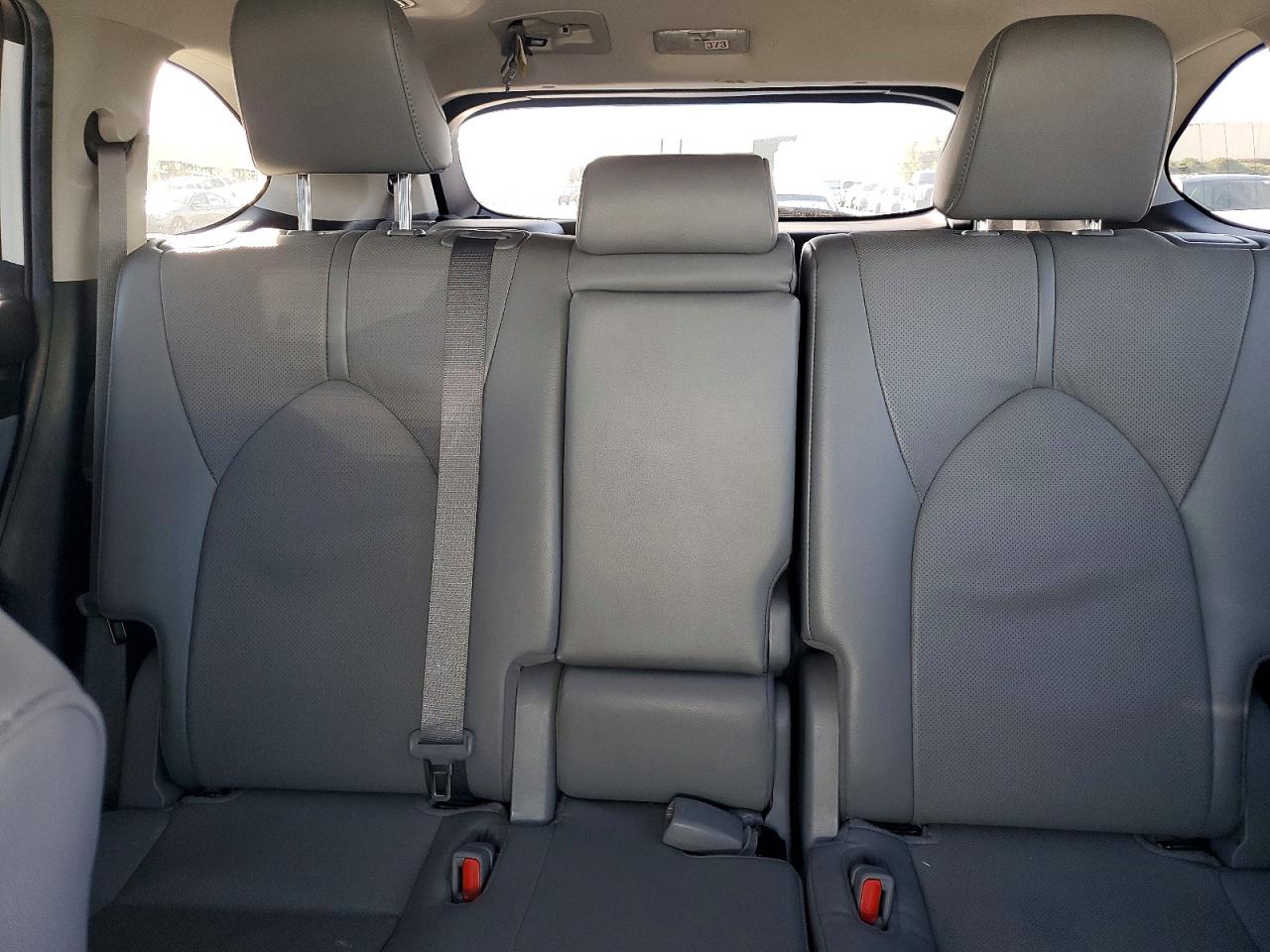 2022 TOYOTA HIGHLANDER LIMITED photo 19