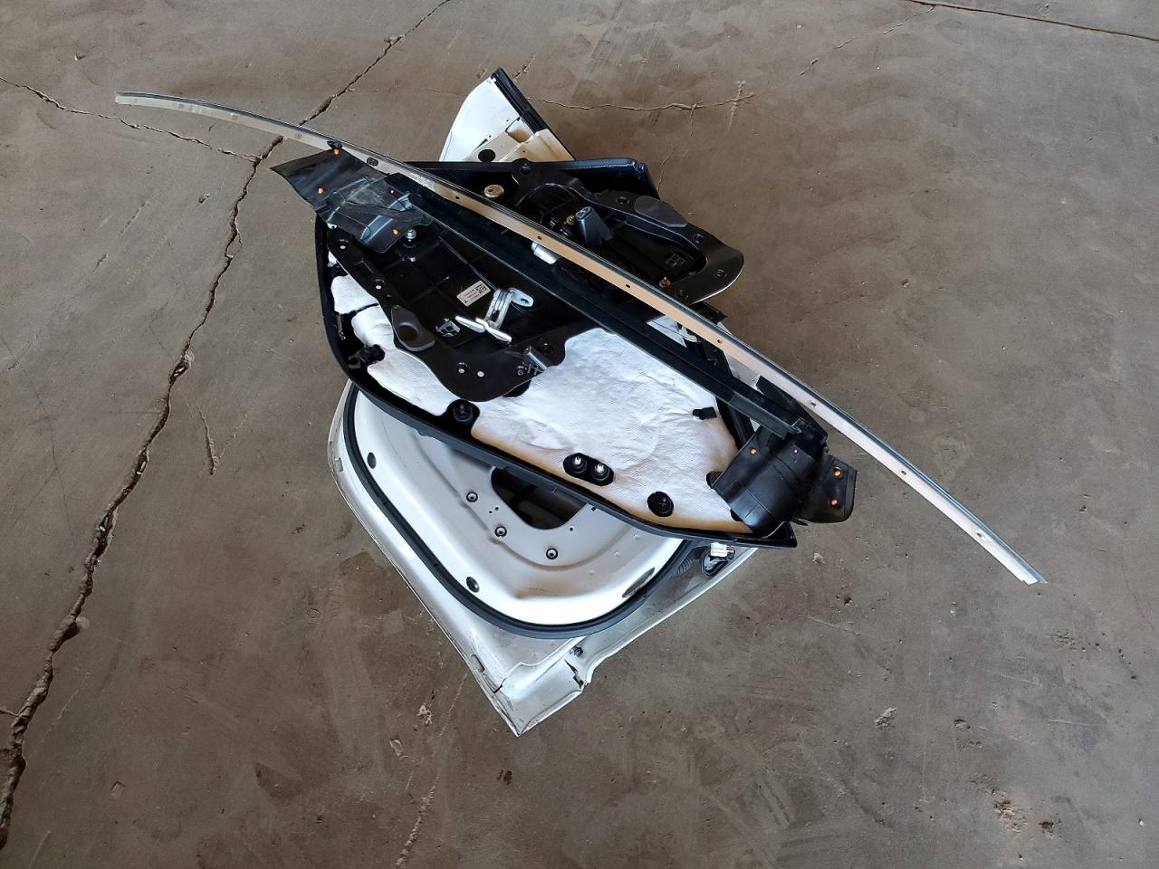 2018 TESLA MODEL 3 photo 23