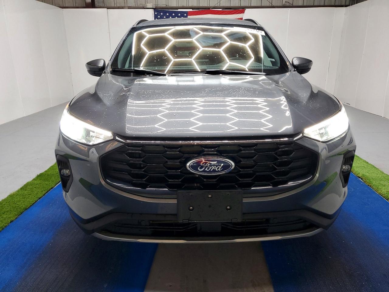 2025 FORD ESCAPE ST LINE SELECT photo 13