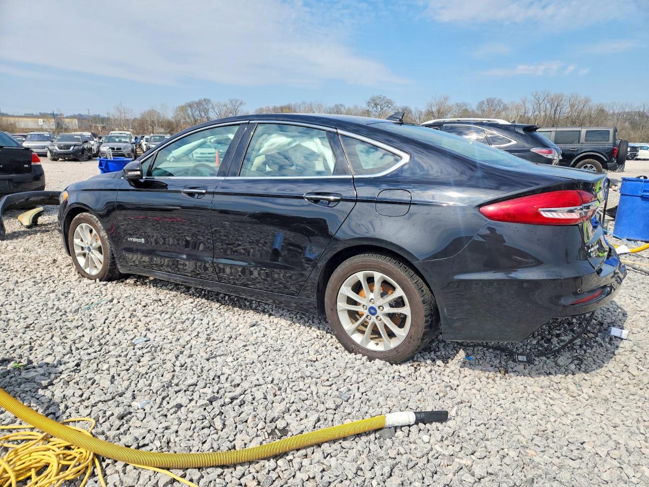 2019 FORD FUSION SEL photo 2