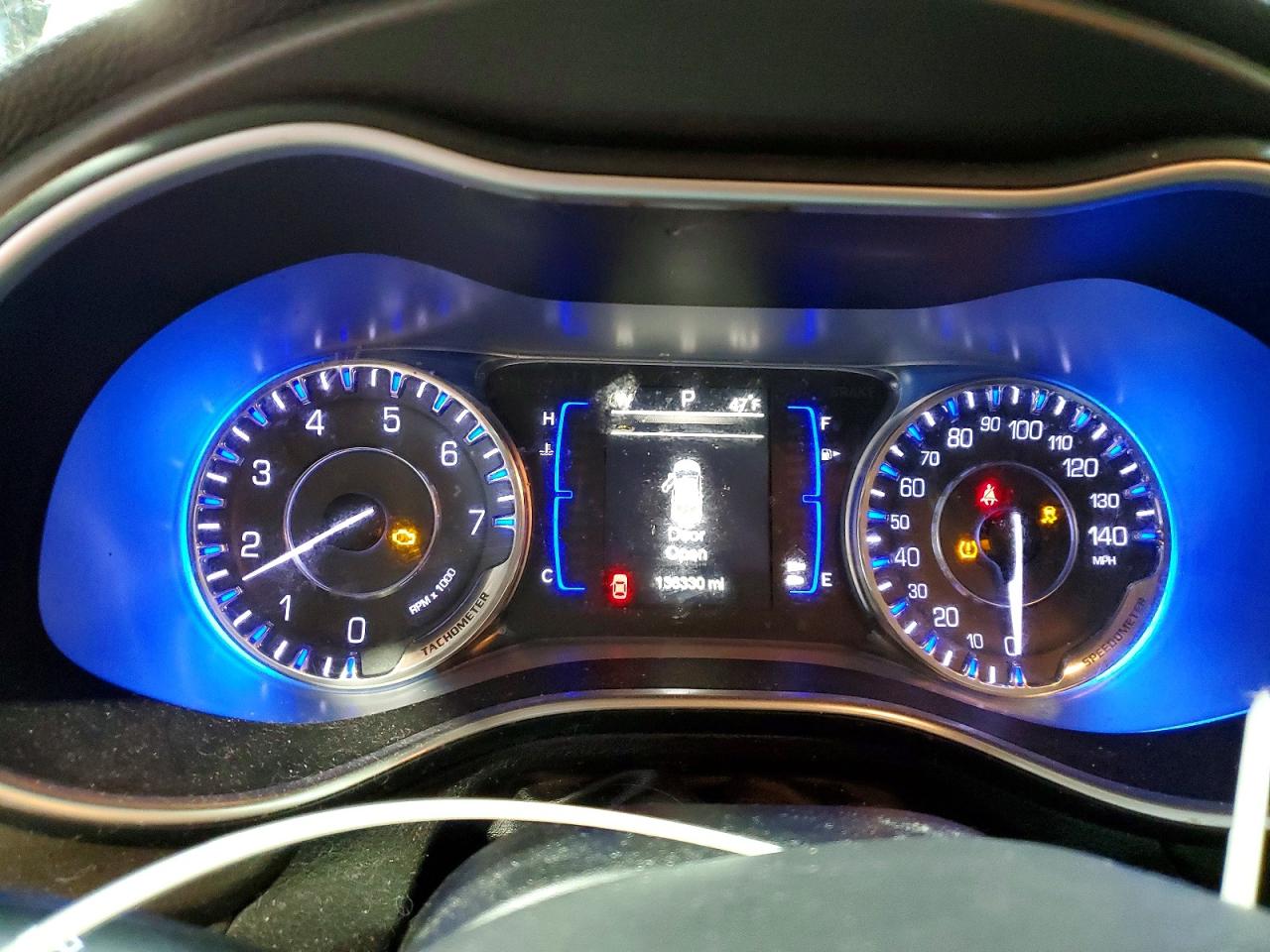 2016 CHRYSLER 200 LIMITED photo 9