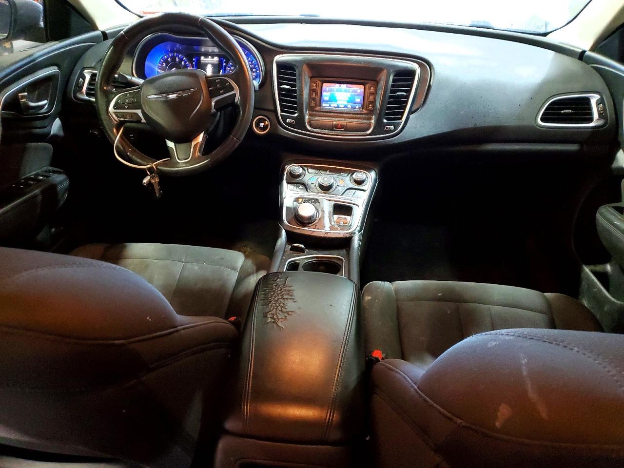 2016 CHRYSLER 200 LIMITED photo 8