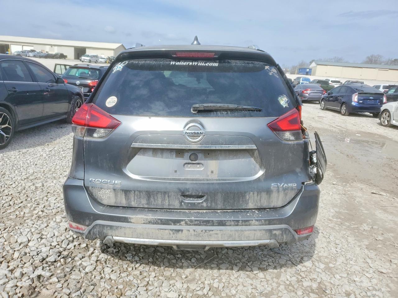 2017 NISSAN ROGUE SV photo 11