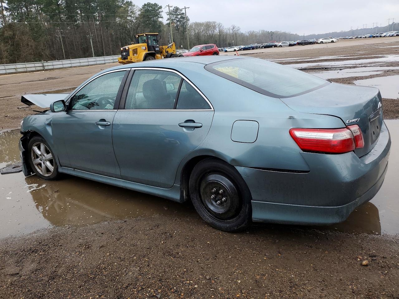 2009 TOYOTA CAMRY SE photo 3