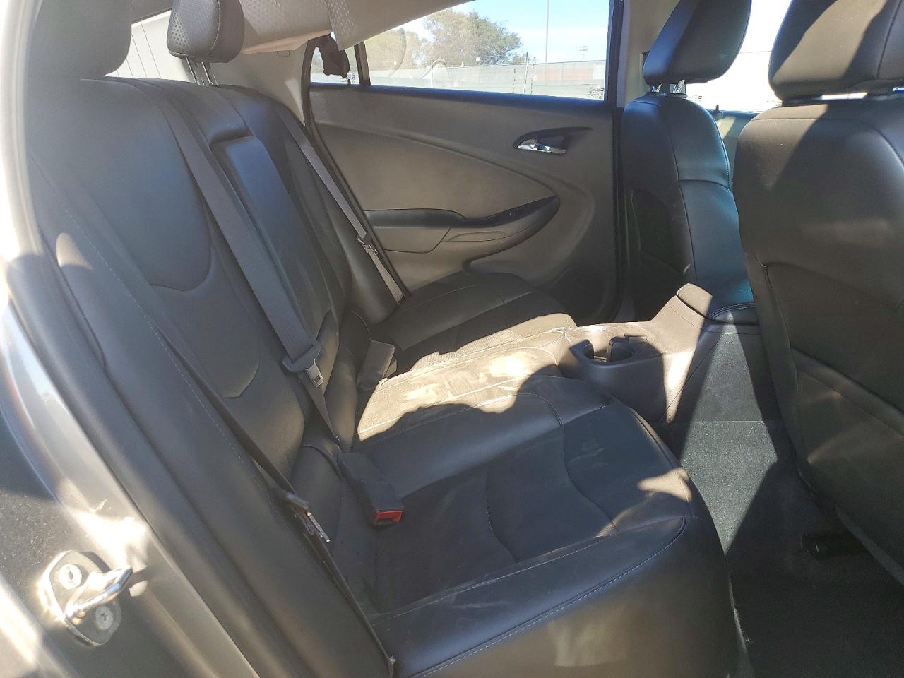 2017 CHEVROLET VOLT LT photo 10