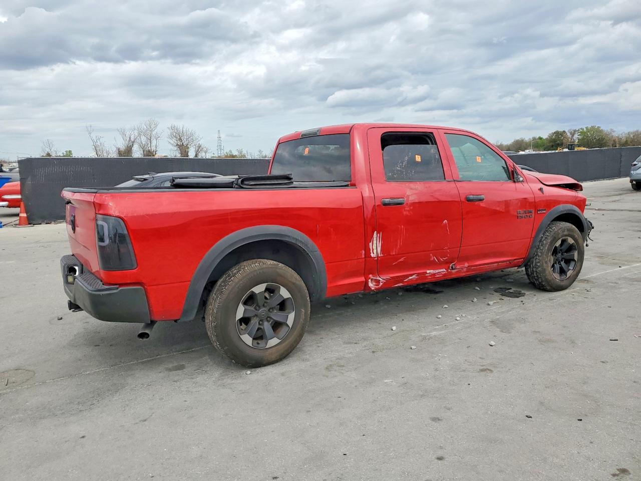 2016 RAM 1500 ST photo 3
