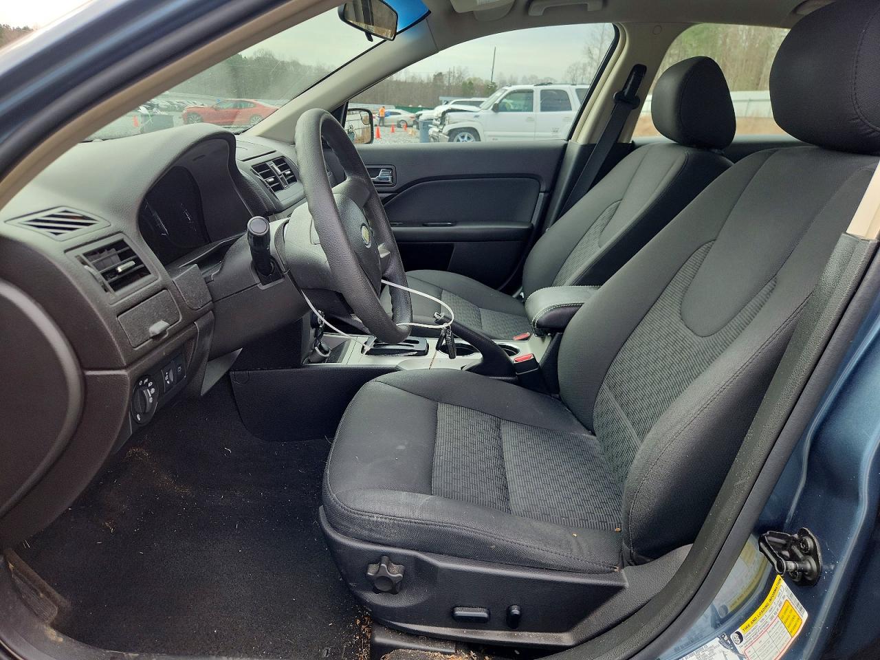 2011 FORD FUSION SE photo 7