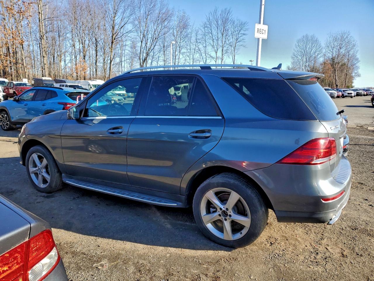 2017 MERCEDES-BENZ GLE 350 4MATIC photo 2