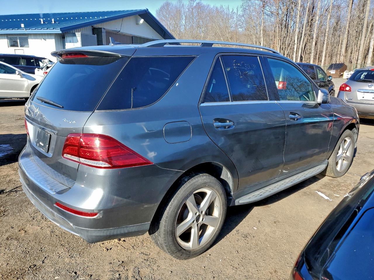 2017 MERCEDES-BENZ GLE 350 4MATIC photo 3