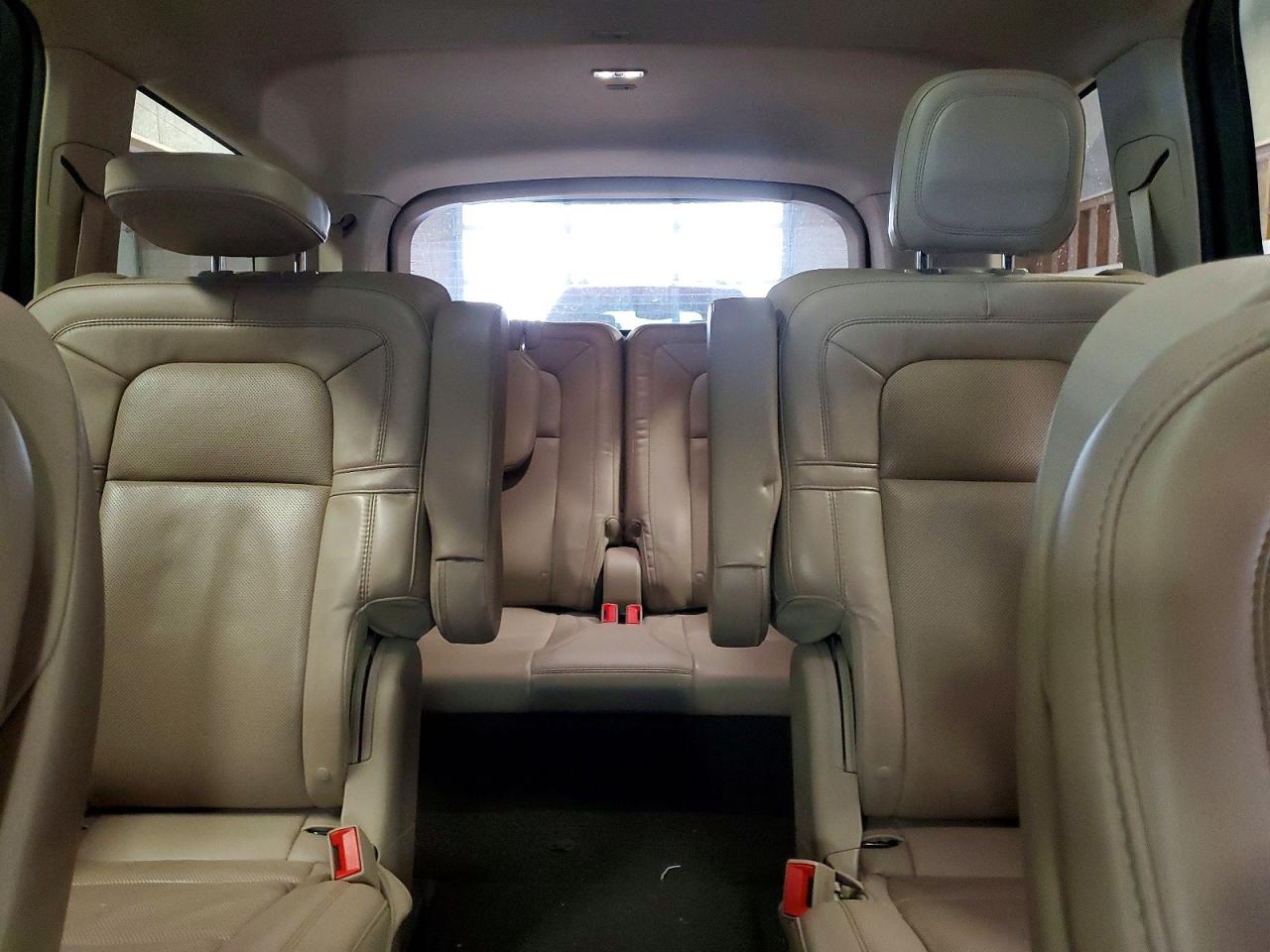 2020 LINCOLN AVIATOR RESERVE photo 10