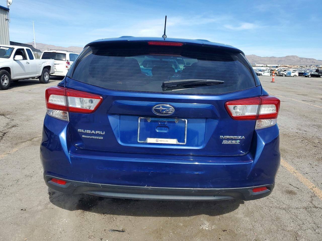 2017 SUBARU IMPREZA photo 6