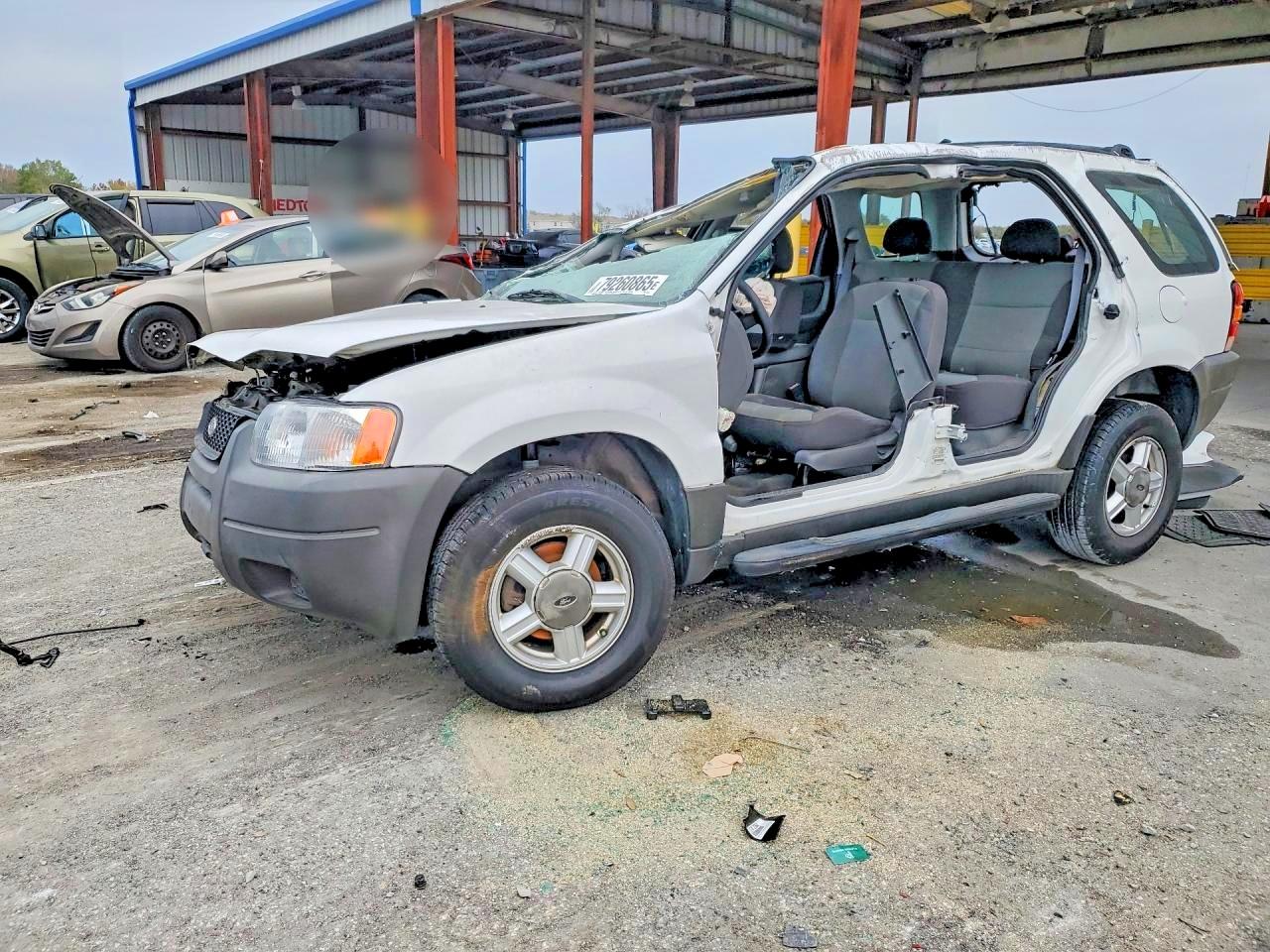 2004 FORD ESCAPE