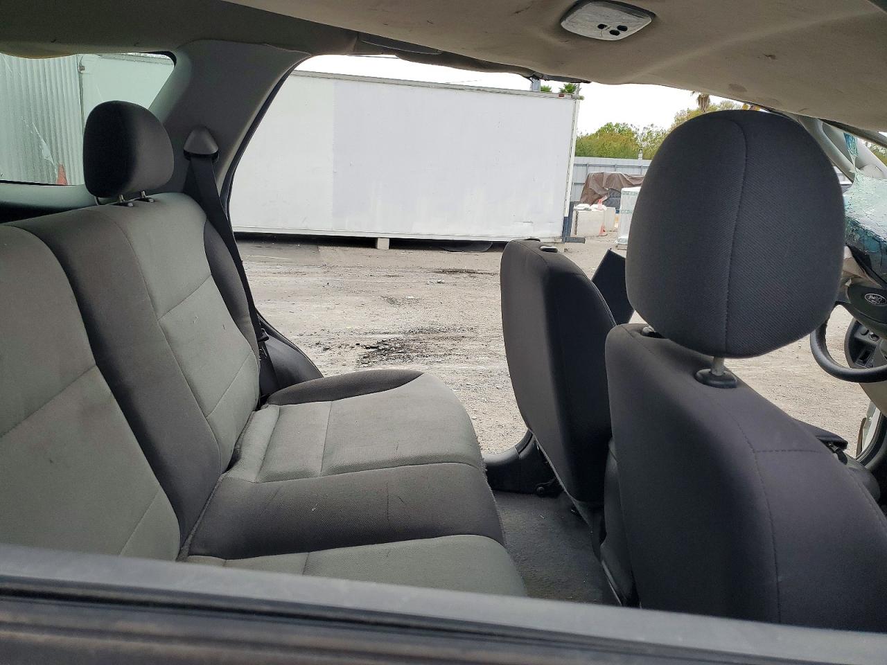 2004 FORD ESCAPE XLS photo 11