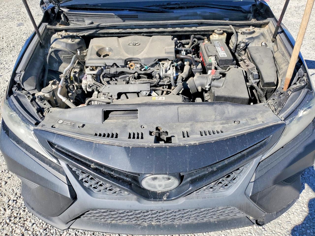 2018 TOYOTA CAMRY SE photo 11