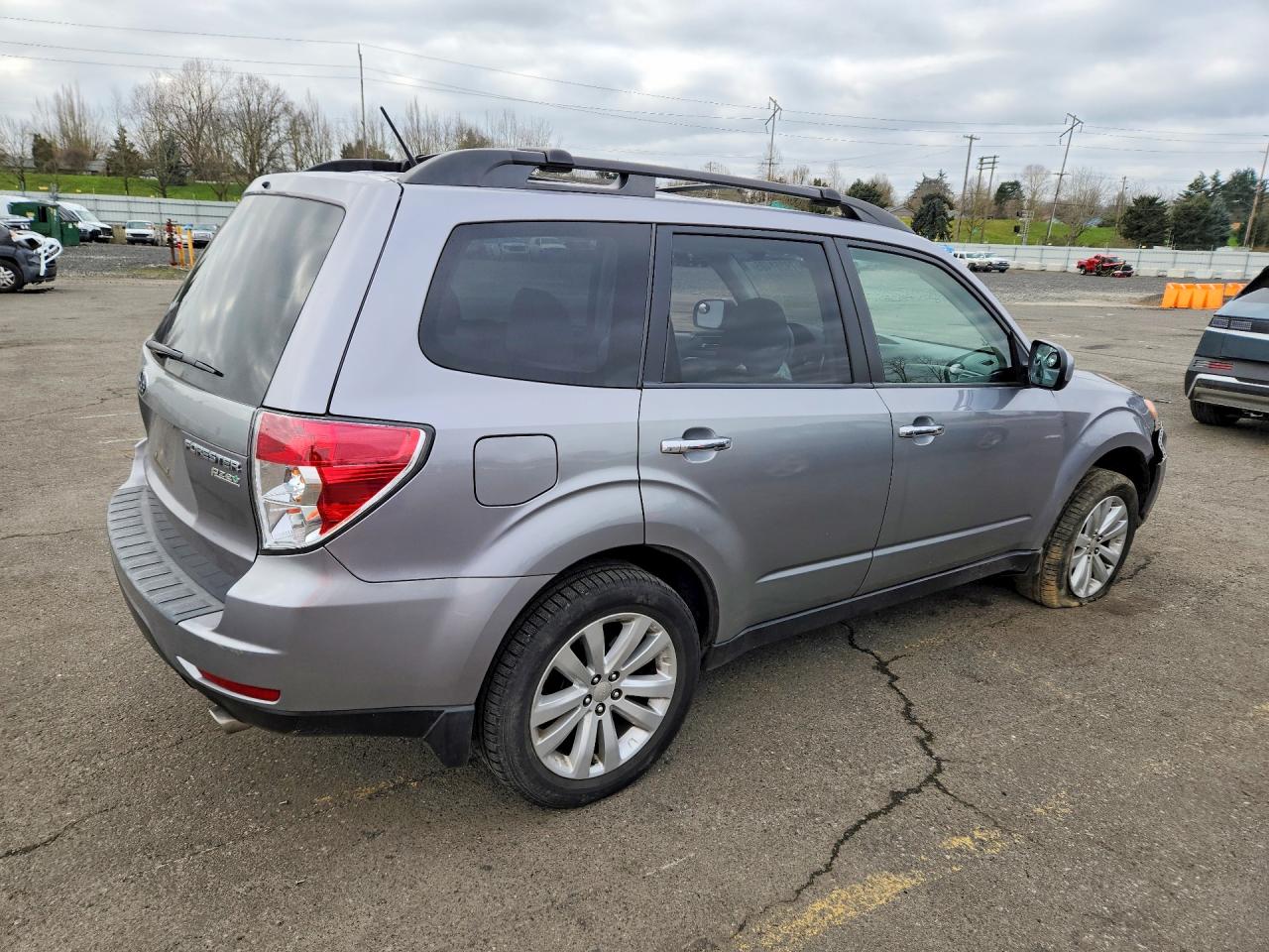 2011 SUBARU FORESTER 2.5X PREMIUM photo 3