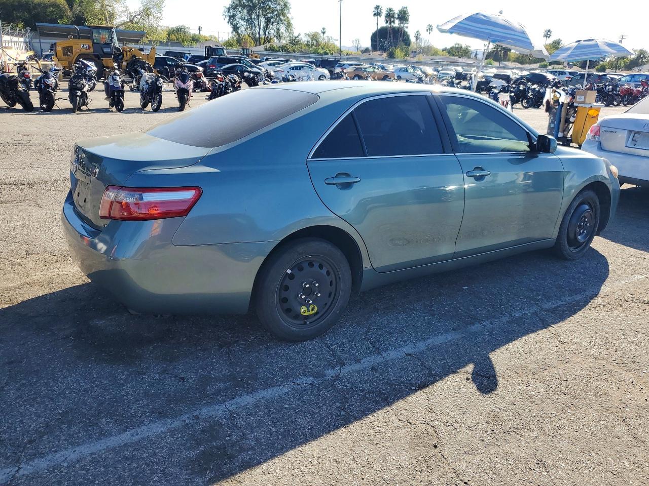 2007 TOYOTA CAMRY LE photo 3