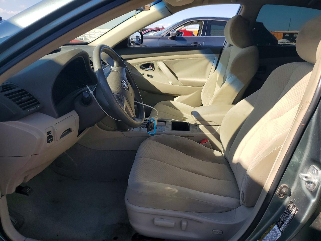 2007 TOYOTA CAMRY LE photo 7