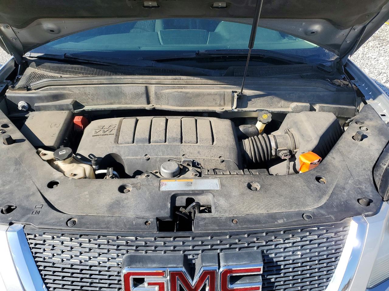 2011 GMC ACADIA SLE photo 12