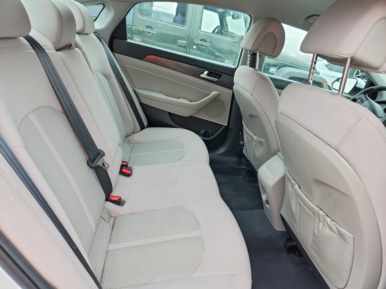 2017 HYUNDAI SONATA SPORT photo 10
