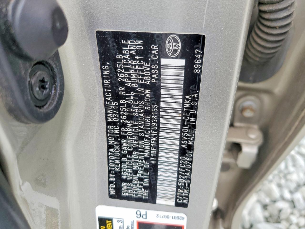 2015 TOYOTA CAMRY LE photo 23
