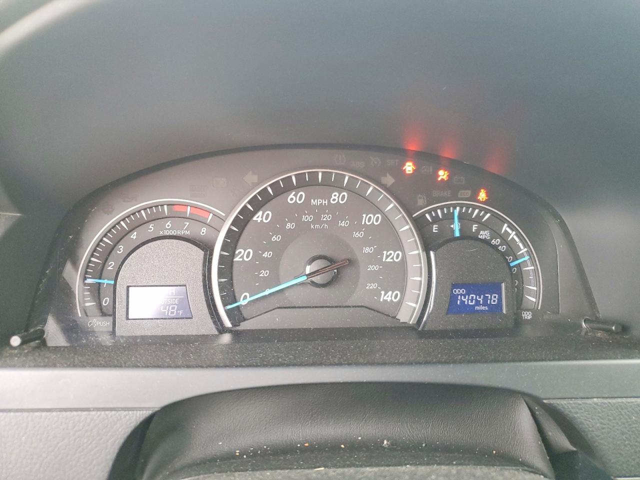 2015 TOYOTA CAMRY LE photo 17