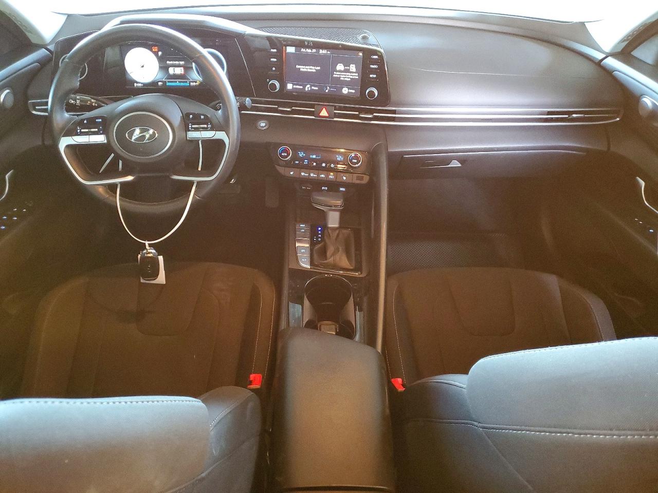 2022 HYUNDAI ELANTRA SEL photo 8