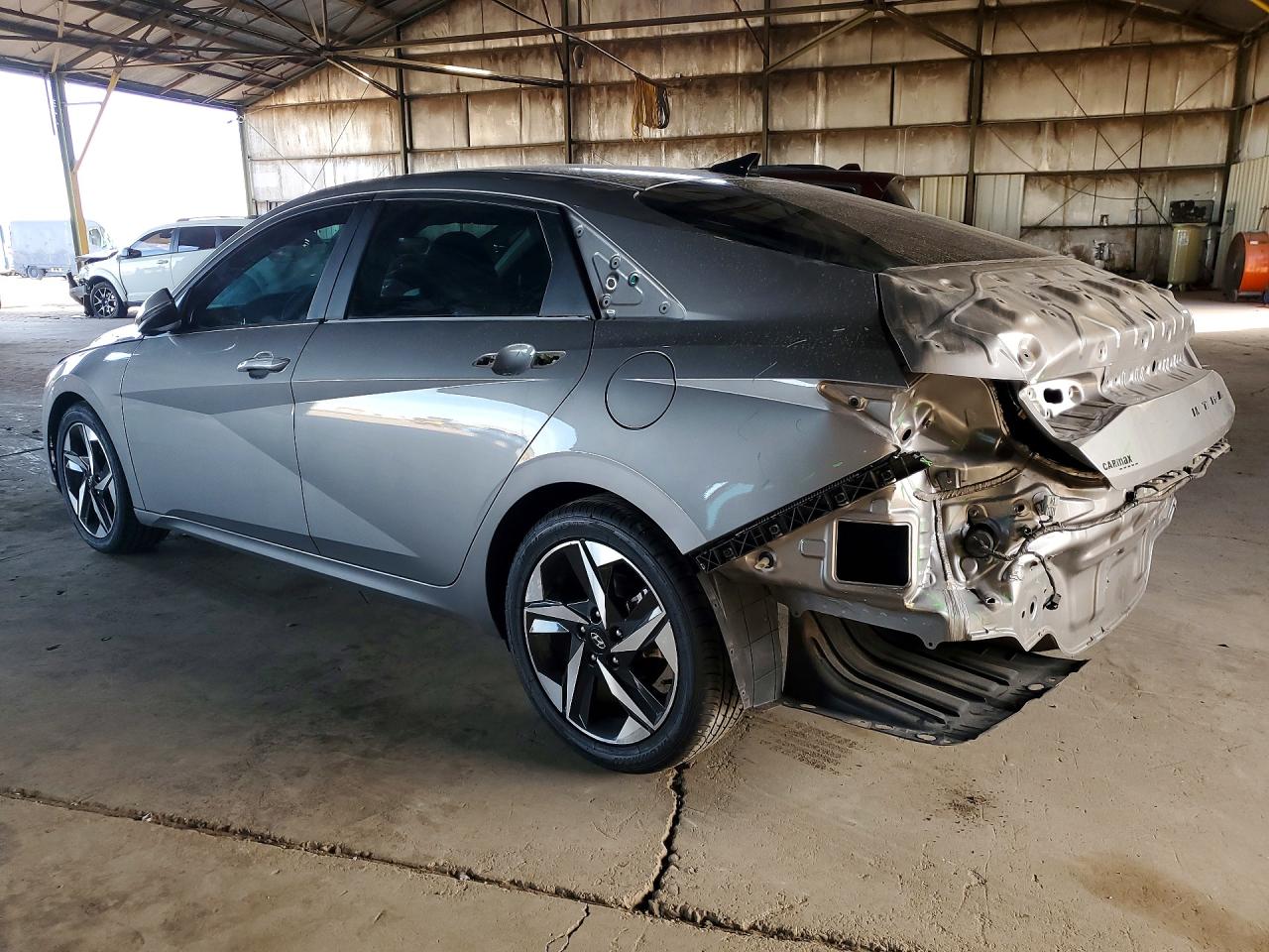 2022 HYUNDAI ELANTRA SEL photo 2
