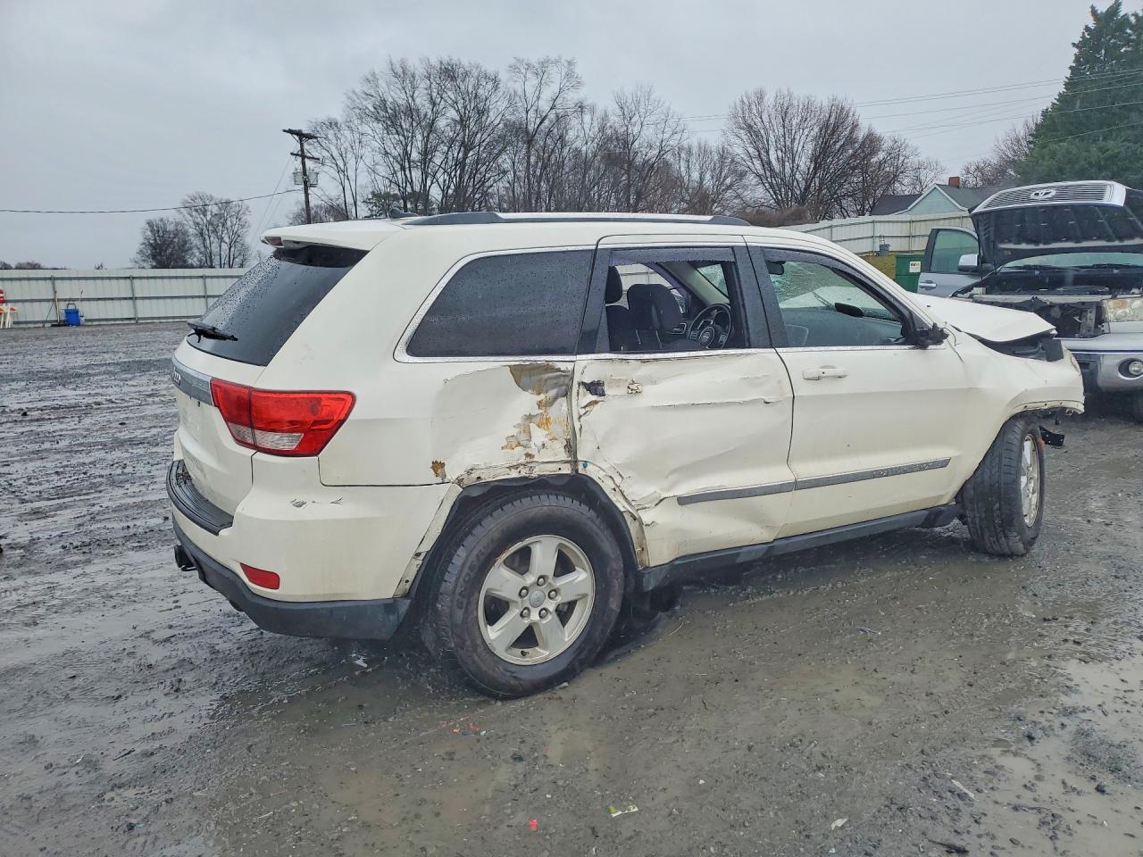 2011 JEEP GRAND CHEROKEE photo 3