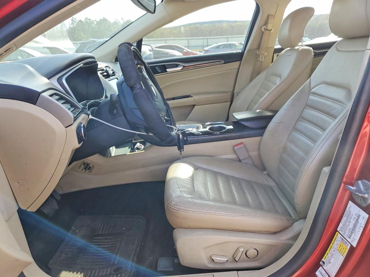 2014 FORD FUSION SE photo 13