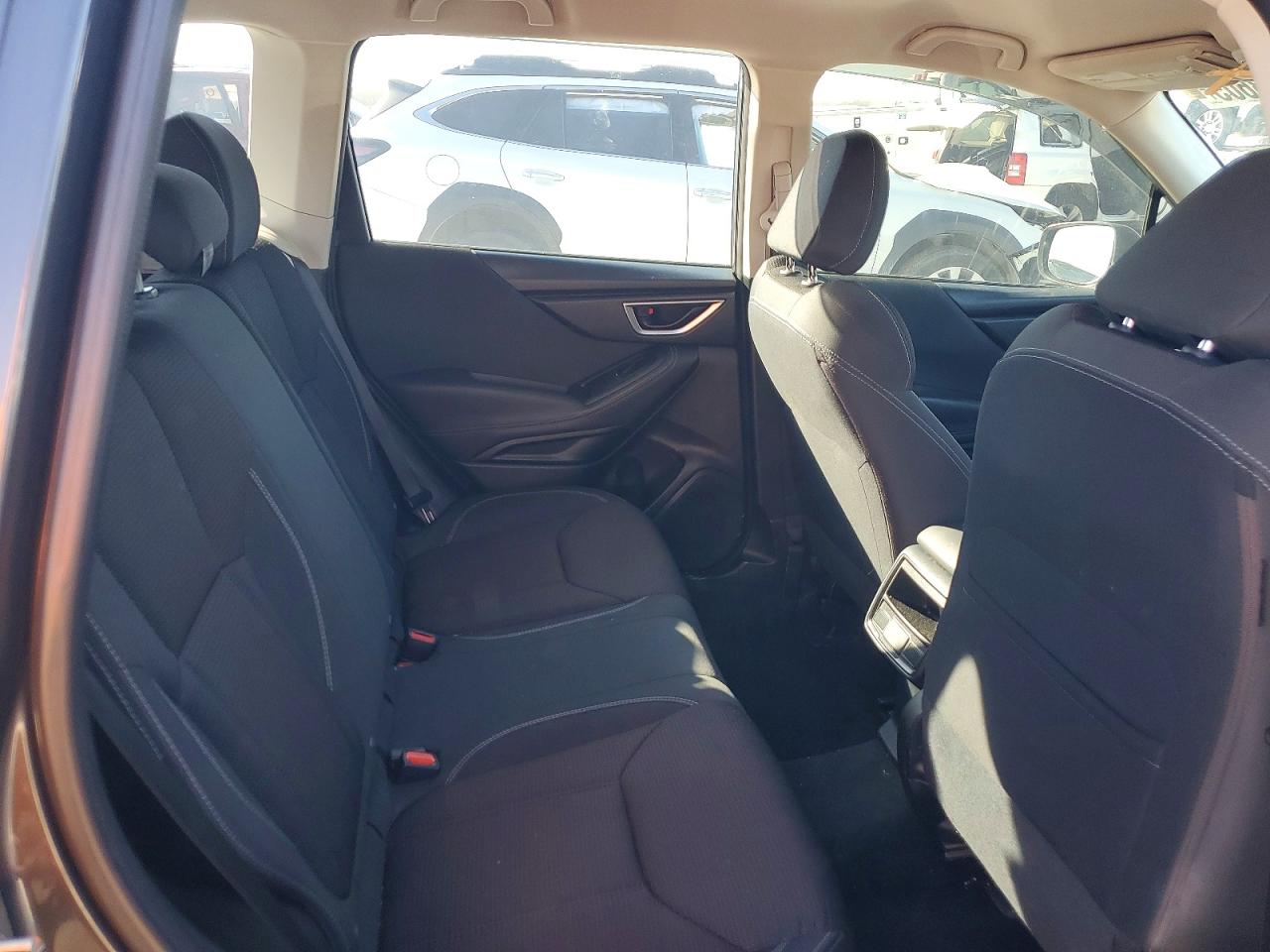 2020 SUBARU FORESTER photo 11