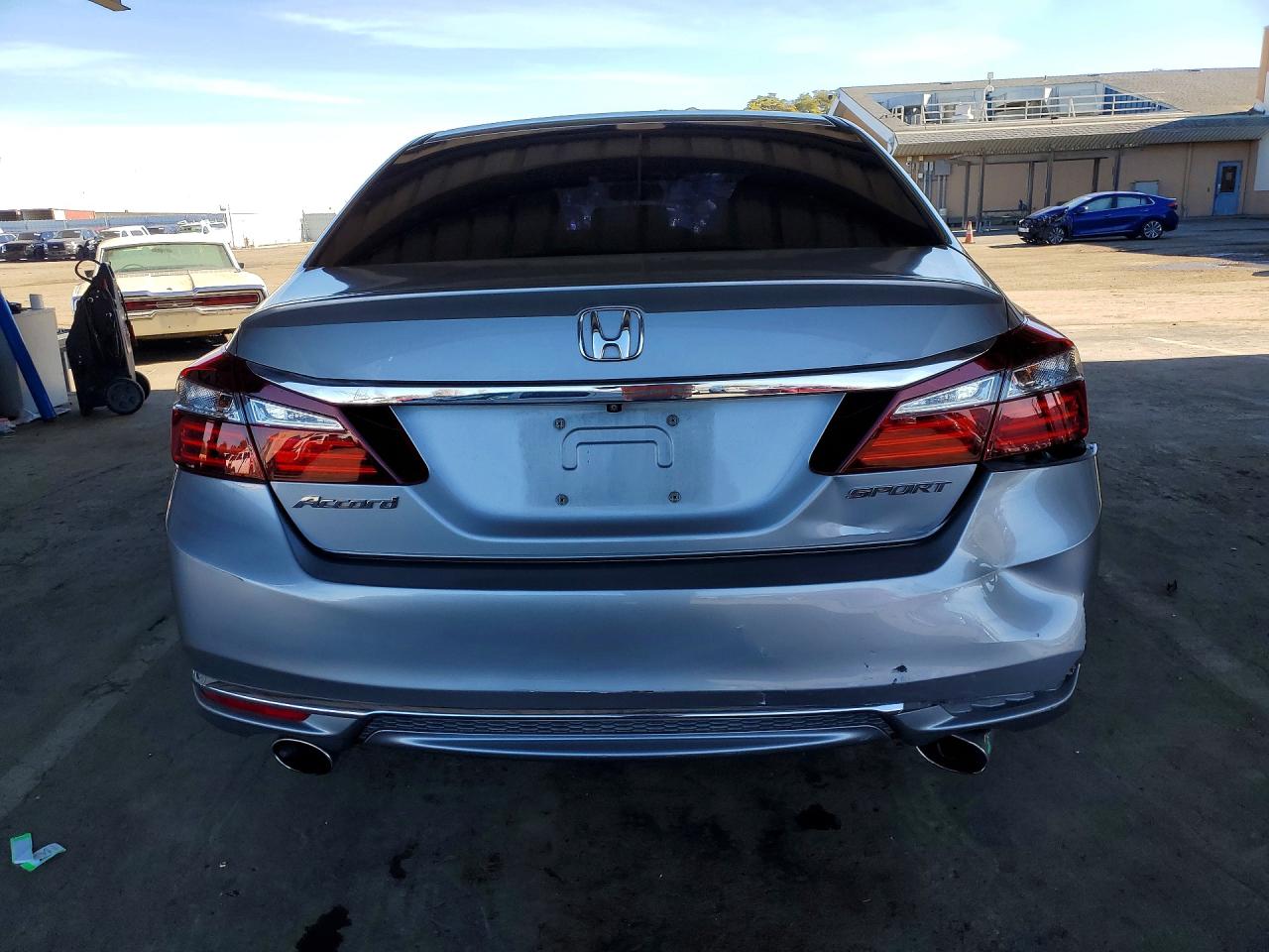 2017 HONDA ACCORD SPORT photo 11