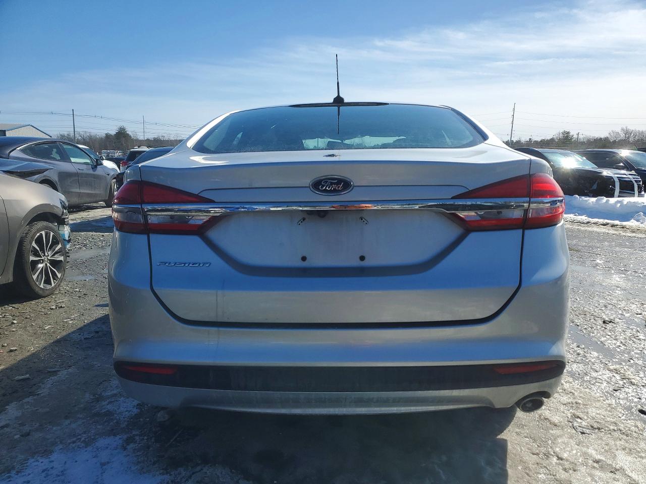 2017 FORD FUSION S photo 6